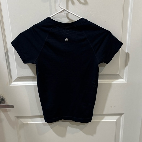 Lululemon Swiftly Tech Short Sleeve Shirt - Picture 3 of 3